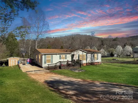 72 Northwoods Ests, Nebo, NC 28761