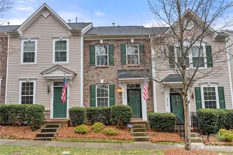 6936 Colonial Garden Dr, Huntersville, NC 28078