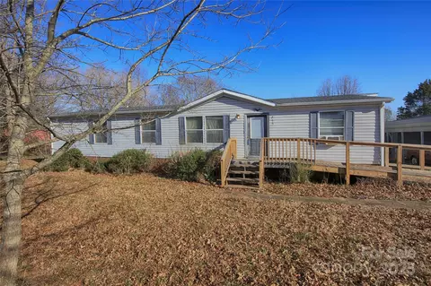 355 Branchwood Rd, Statesville, NC 28625