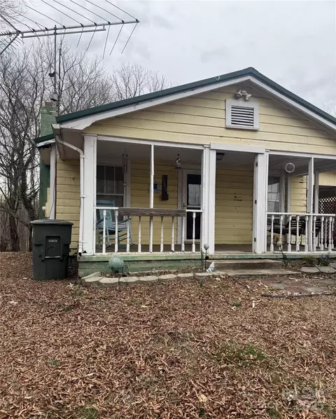 1140 Mt Vernon Rd, Woodleaf, NC 27054