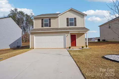 1542 Cannan Mountain Dr, Newton, NC 28658