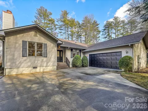 63 Red Fox Dr, Pisgah Forest, NC 28768
