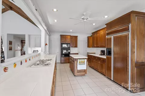 98 Fox Trl, Tryon, NC 28782 photo 9