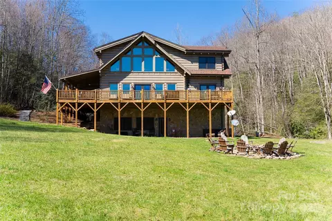 15 Mayapple Ln, Black Mountain, NC 28711