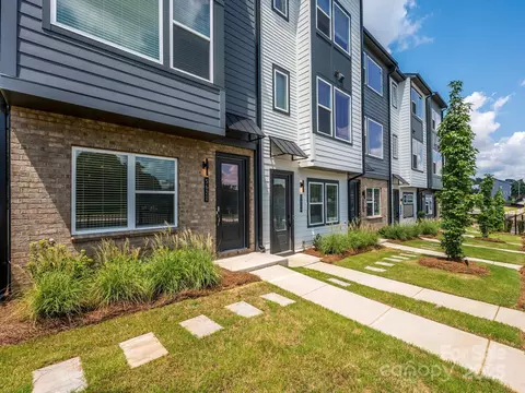 5640 Kingspan Dr, Charlotte, NC 28217