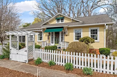 311 3rd Avenue Se Dr SE, Hickory, NC 28602