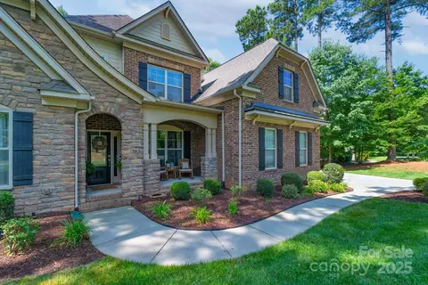 303 Ridge Reserve 29 Dr #29, Clover, SC 29710