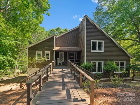 5084 Mariana Ct, Tega Cay, SC 29708