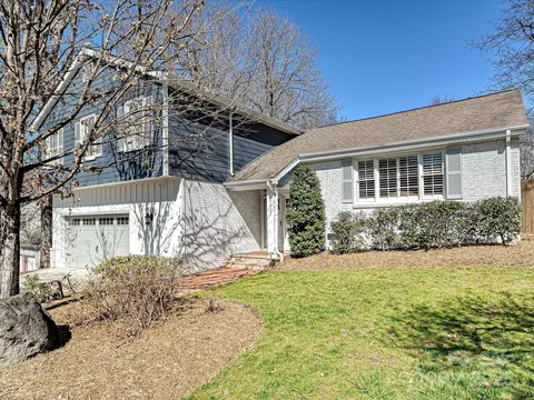 4021 Waterford Dr, Charlotte, NC 28226