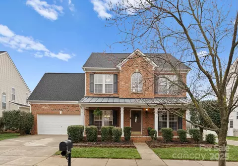 8806 Cool Meadow Dr, Huntersville, NC 28078