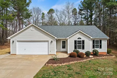 113 Misty Spring Rd, Troutman, NC 28166