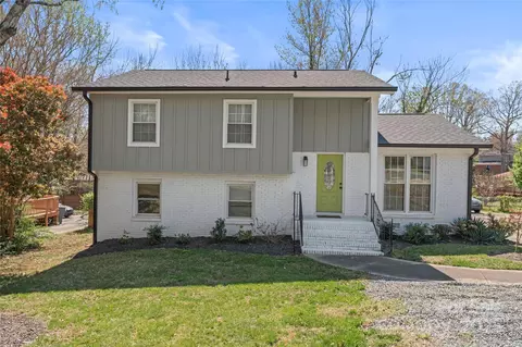 6914 Idlewild Rd, Charlotte, NC 28212