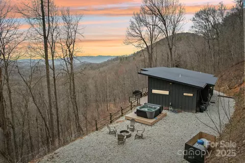 584 Walnut Cove 37a Rdg #37A, Bryson City, NC 28713
