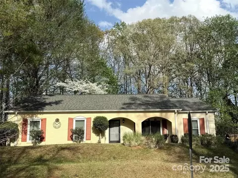 6721 Old Post Rd, Charlotte, NC 28212
