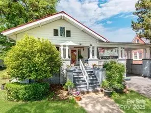 322 4th Sw St SW, Hickory, NC 28602