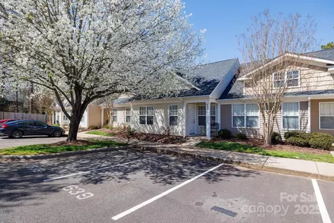 639 Fawnborough Ct, Rock Hill, SC 29732