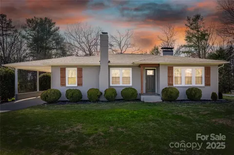 3131 Jones Wade Rd, Hudson, NC 28638