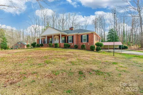 406 Forest Dr, York, SC 29745