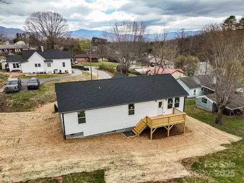 25 Phillips St, Canton, NC 28716 photo 6