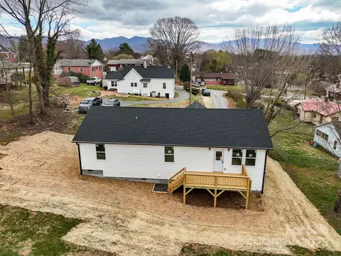 25 Phillips St, Canton, NC 28716 photo 5