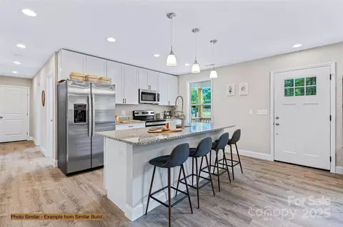 25 Phillips St, Canton, NC 28716 photo 11
