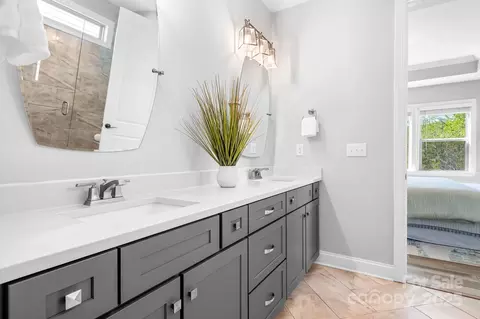 Bath - 152 Broadleaf Dr, Denver, NC 28037 photo 1 of 3
