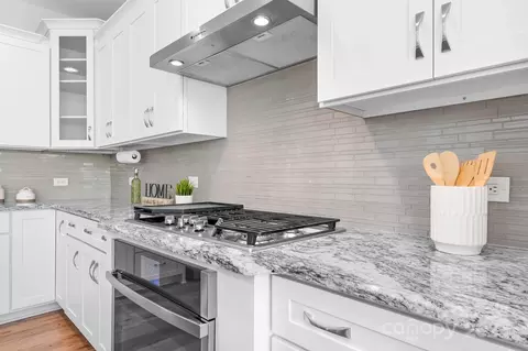 Kitchen - 152 Broadleaf Dr, Denver, NC 28037 photo 3 of 3
