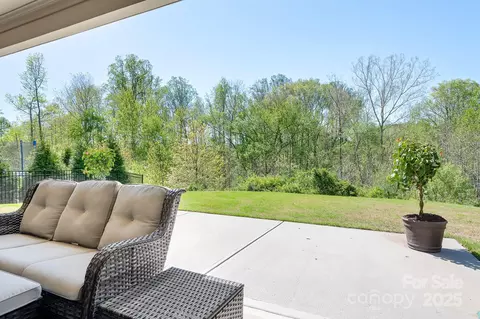 Exterior - 152 Broadleaf Dr, Denver, NC 28037 photo 4 of 6
