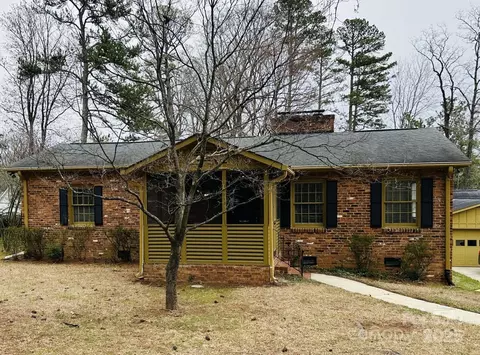 300 Mcalway Rd, Charlotte, NC 28211