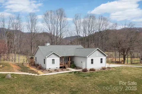 155 Parker Rd, Asheville, NC 28805
