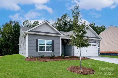 3512 Narrow Ln, Charlotte, NC 28215