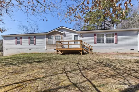18 Evelyn Acres Dr, Asheville, NC 28806