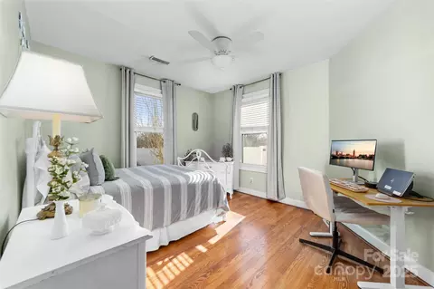 308 W First St, Lowell, NC 28098 photo 19