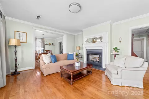 308 W First St, Lowell, NC 28098 photo 8