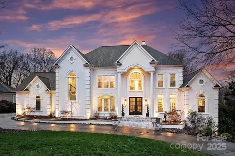 4335 Piper Glen Dr, Charlotte, NC 28277