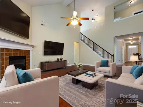 8830 Beaver Creek Dr, Charlotte, NC 28269