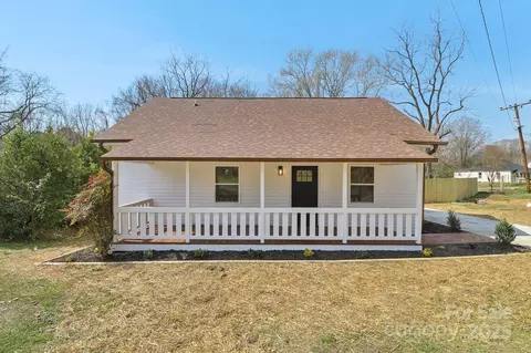 Exterior - 1156 9th St, Lancaster, SC 29720 photo 2 of 4
