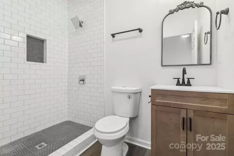 Bath - 1156 9th St, Lancaster, SC 29720 photo 1 of 4