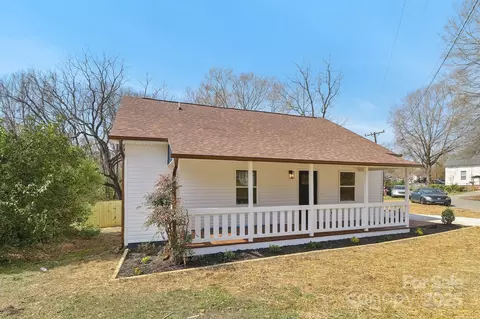 1156 9th St, Lancaster, SC 29720
