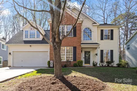 8706 Fox Tail Ln, Huntersville, NC 28078