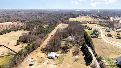 1456 N Main St, Kernersville, NC 27284