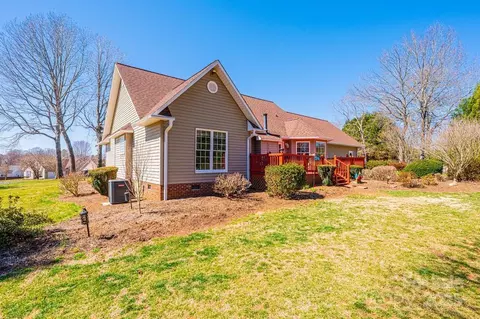 1636 Samaria Ln, Conover, NC 28613 photo 8