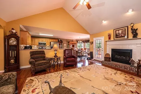 1636 Samaria Ln, Conover, NC 28613 photo 16