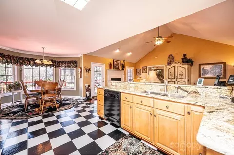 1636 Samaria Ln, Conover, NC 28613 photo 20