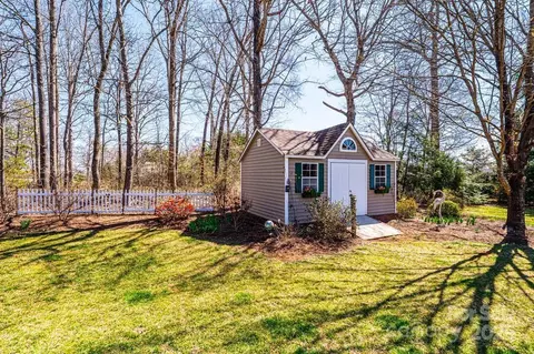 1636 Samaria Ln, Conover, NC 28613 photo 9