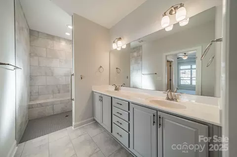 1005 Headwaters Ct, Matthews, NC 28104 photo 32