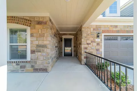 1005 Headwaters Ct, Matthews, NC 28104 photo 6