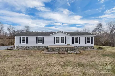 409 Mount Zion Church Rd, Casar, NC 28020