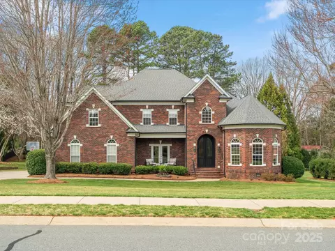 14803 Davis Trace Dr, Mint Hill, NC 28227