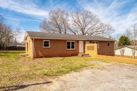 3166 Sigmon Rd, Connelly Springs, NC 28612